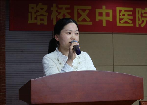 1-15分组讨论后进行汇报.JPG