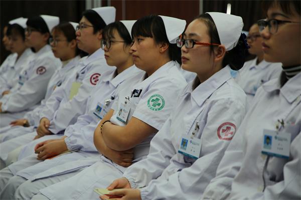 3-4认真听讲.JPG