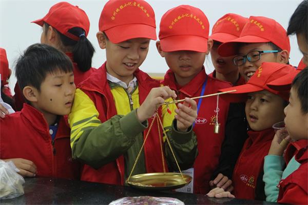 2-3中药称量.JPG